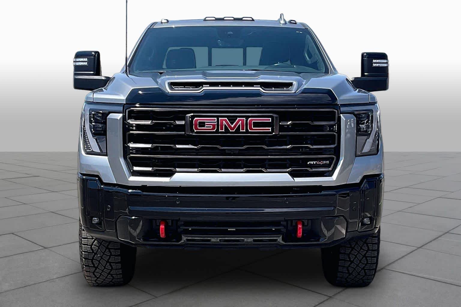 Used 2025 Sterling Metallic GMC AT4X image 4