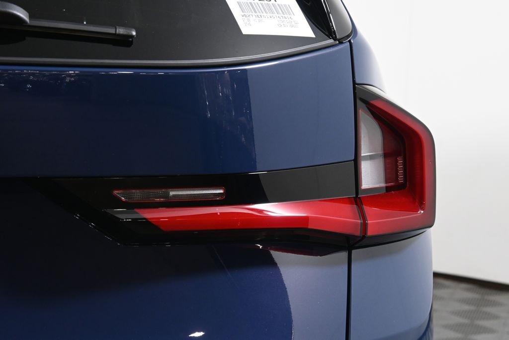 New 2027 Night Dusk Blue Metallic BMW xDrive28i image 13