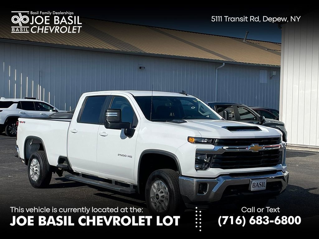 2025 Chevrolet Silverado HD LT 4WD Crew Cab Standard Box's photo