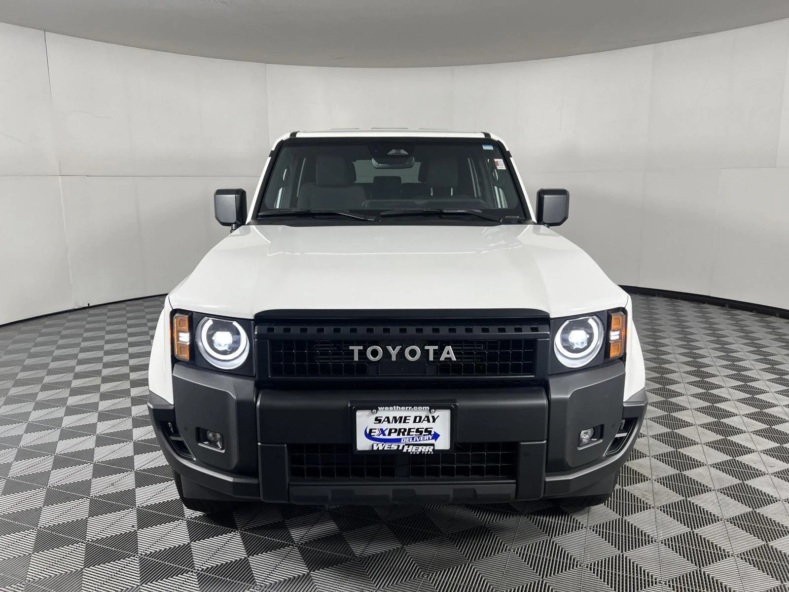 Used 2025 Ice Cap Toyota 1958 image 2