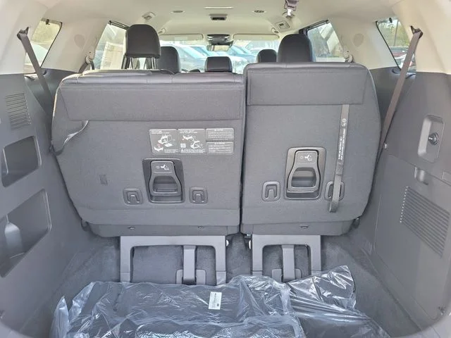 New 2026 Ivory Silver Kia EX image 28