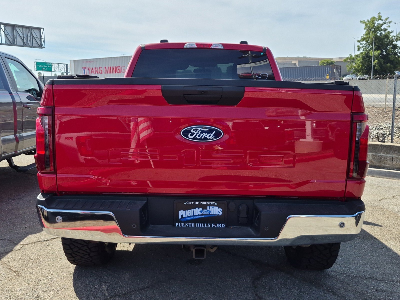 New 2026 Agate Black Metallic Ford XL image 5