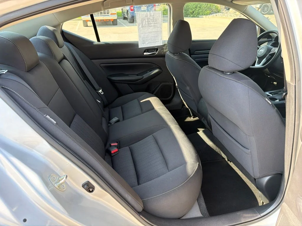 Used 2020 Silver Nissan 2.5 S image 20