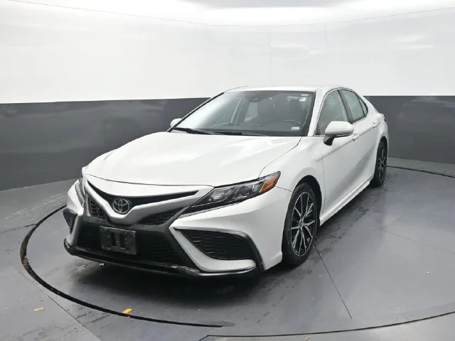 Used 2022 White Toyota SE image 2