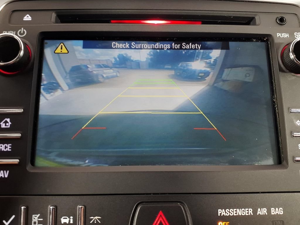 Used 2015 CARBON BLACK METALLIC GMC SLE image 16