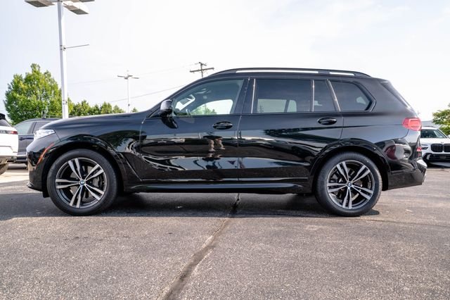 Used 2022 Black Sapphire Metallic BMW xDrive40i image 9