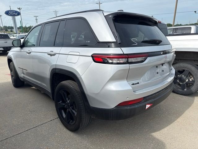 Certified Used 2023 Silver Jeep Limited image 3