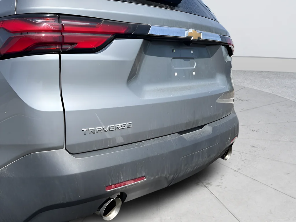 Used 2023 Gray Chevrolet LT image 28