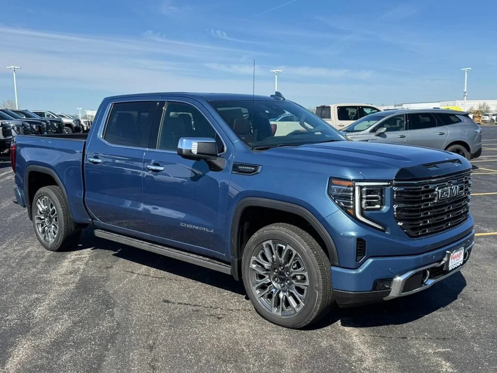 New 2026 DOWNPOUR METALLIC GMC Denali Ultimate image 3