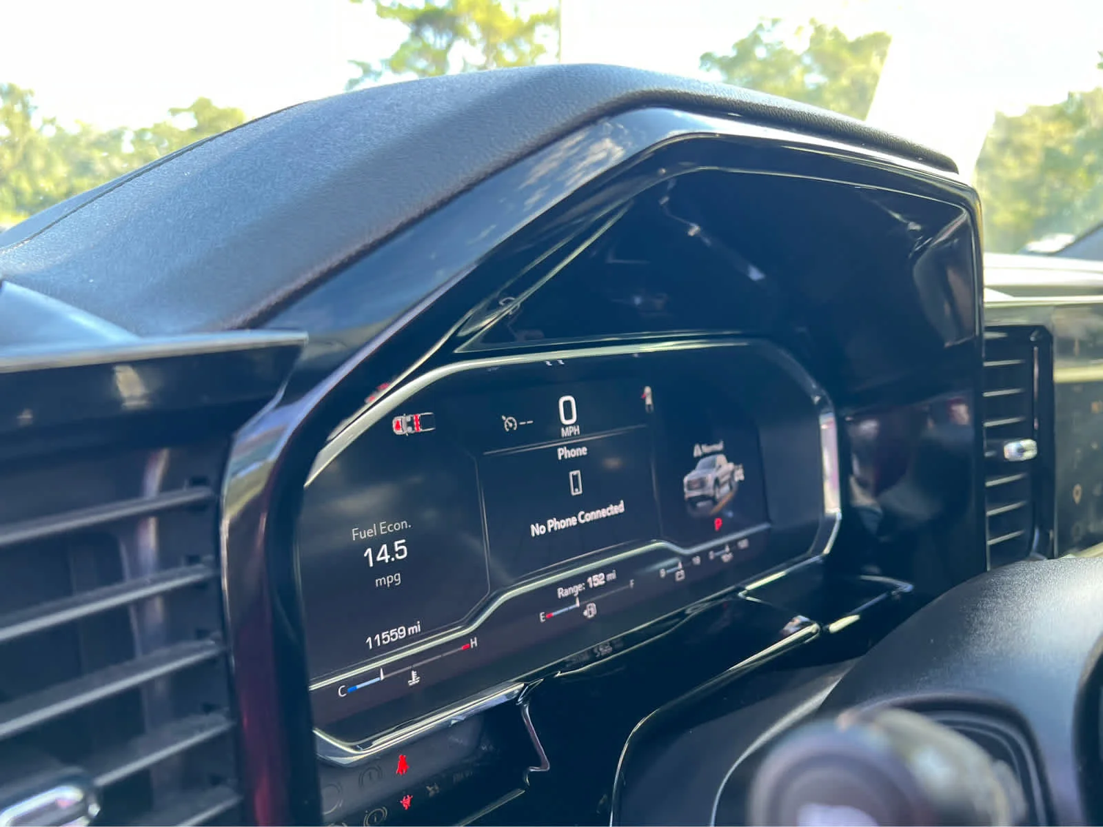 Used 2025 Downpour Metallic GMC Elevation image 13