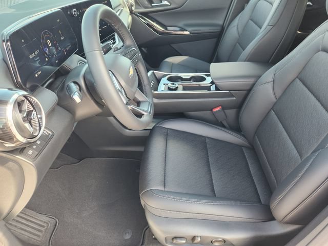 2027 Chevrolet Equinox LT - Photo 14