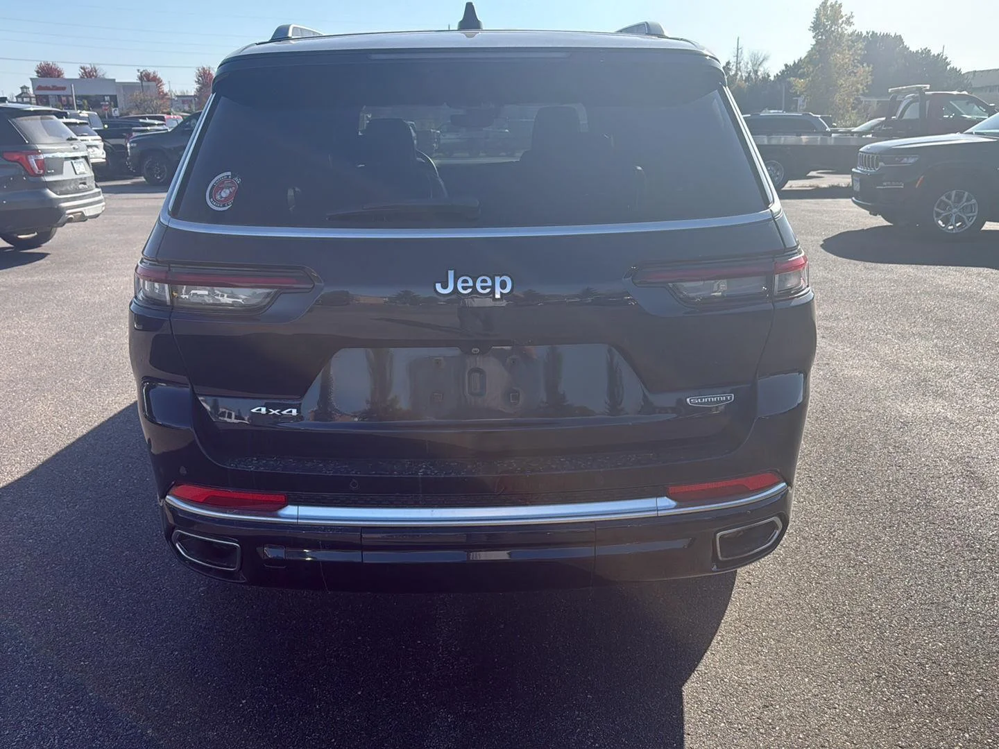 Used 2023 Midnight Sky Jeep Summit image 4