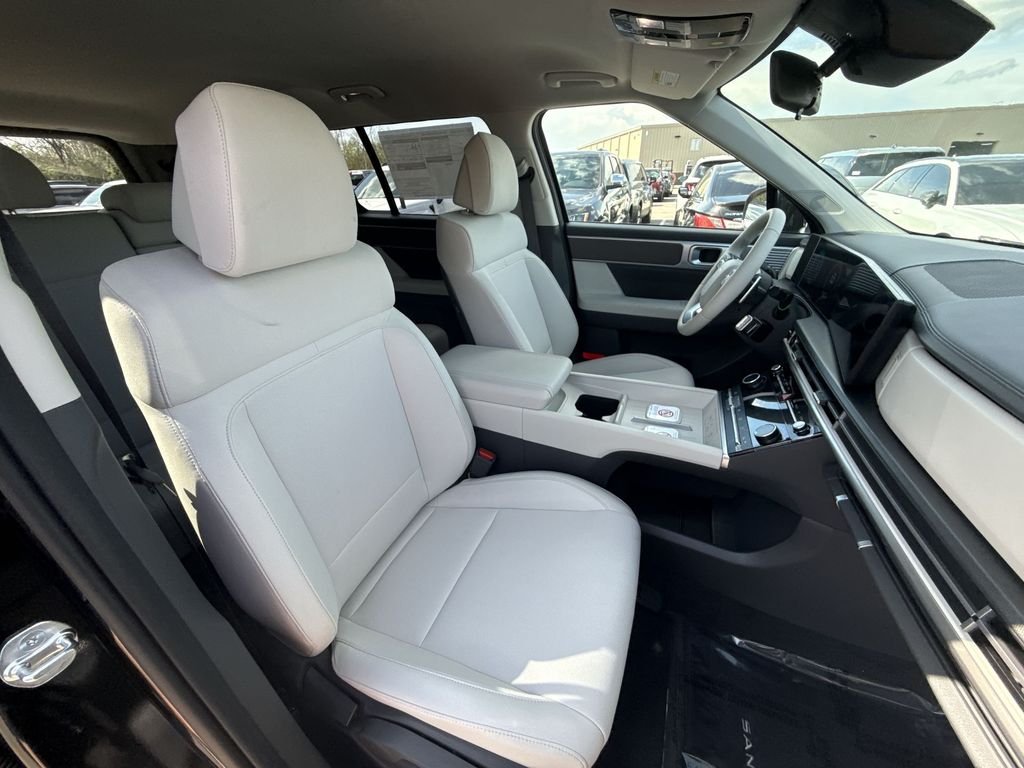 New 2026 Black Hyundai SE image 24