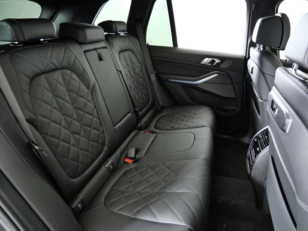 Used 2026 Skyscraper Grey Metallic BMW xDrive50e image 28