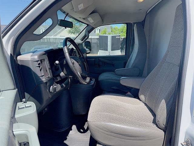 Used 2022 Summit White Chevrolet Work Van image 17