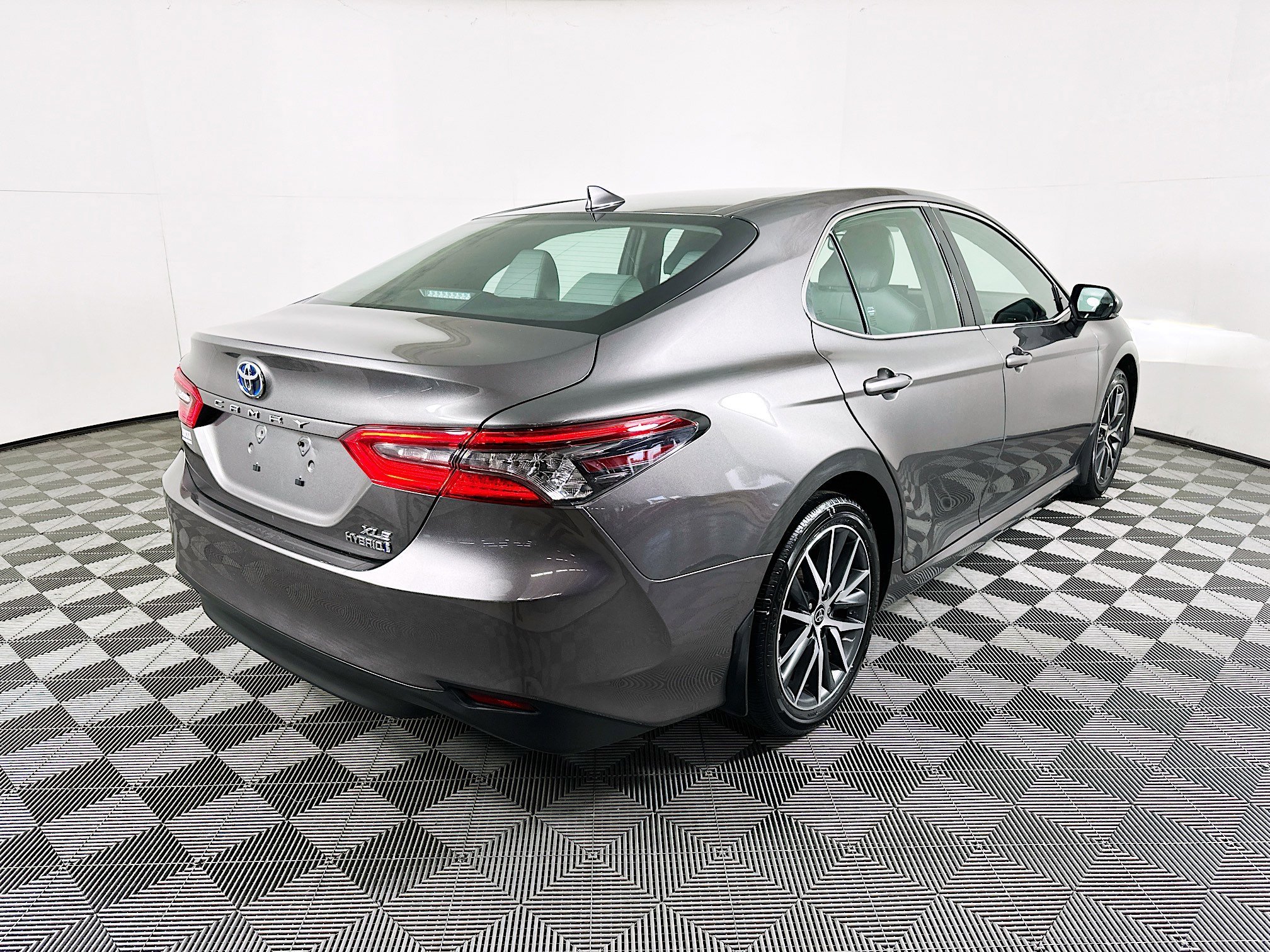 2024 Toyota Camry thumbnail 5