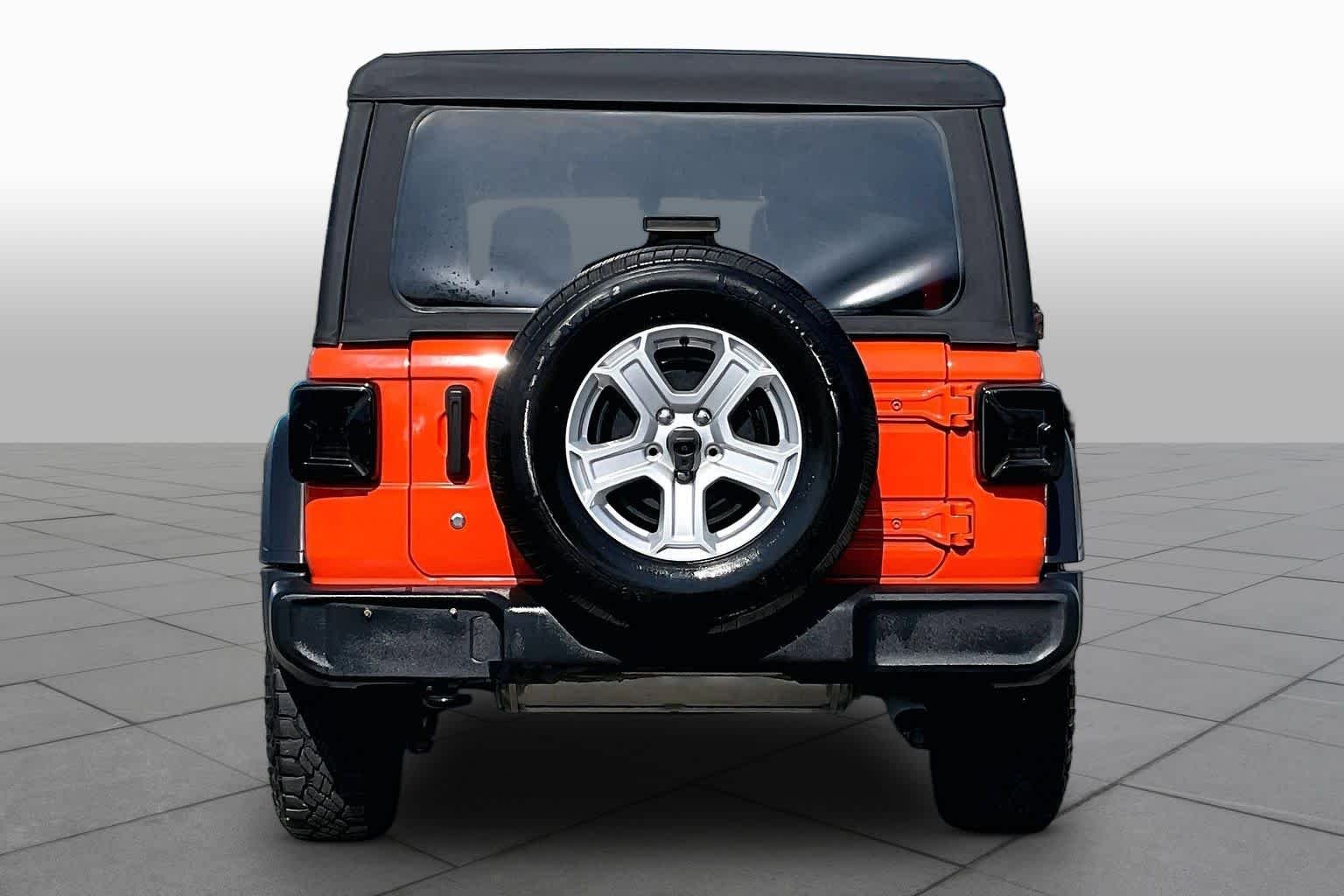 Used 2018 Punk'n Clearcoat Metallic Jeep Sport S image 5