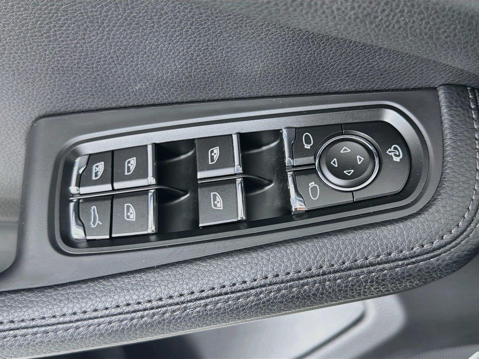 Used 2023 Volcano Grey Metallic Porsche  image 21
