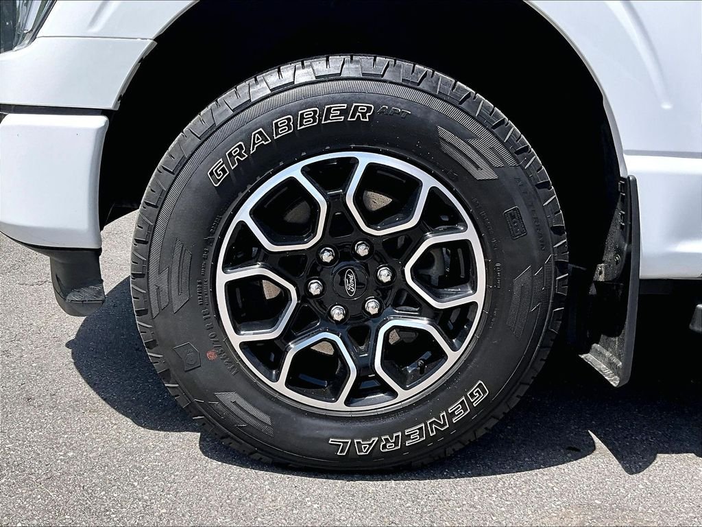 Used 2021 White Ford XLT image 7