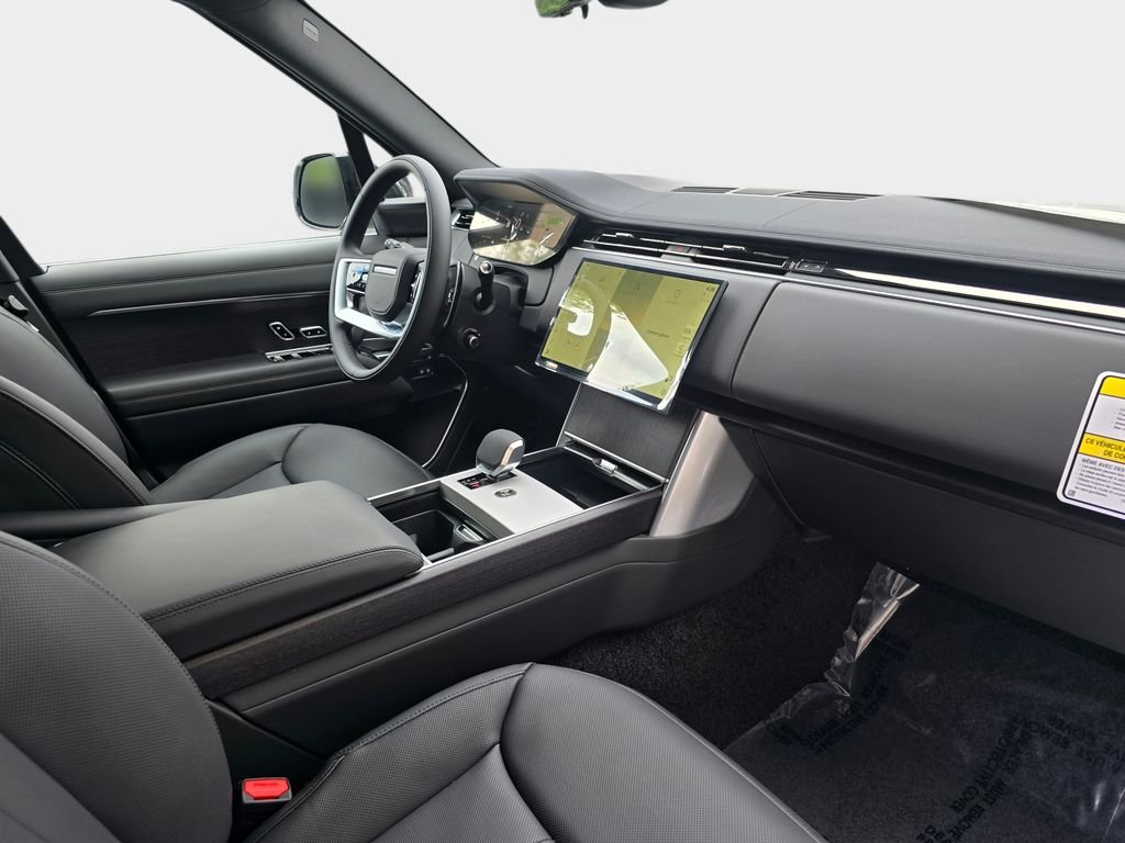 New 2026 Fuji White LAND ROVER SE LWB 7-Seats / V8 image 9