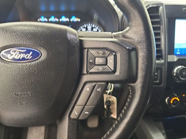Used 2020 Agate Black Metallic Ford XLT image 31