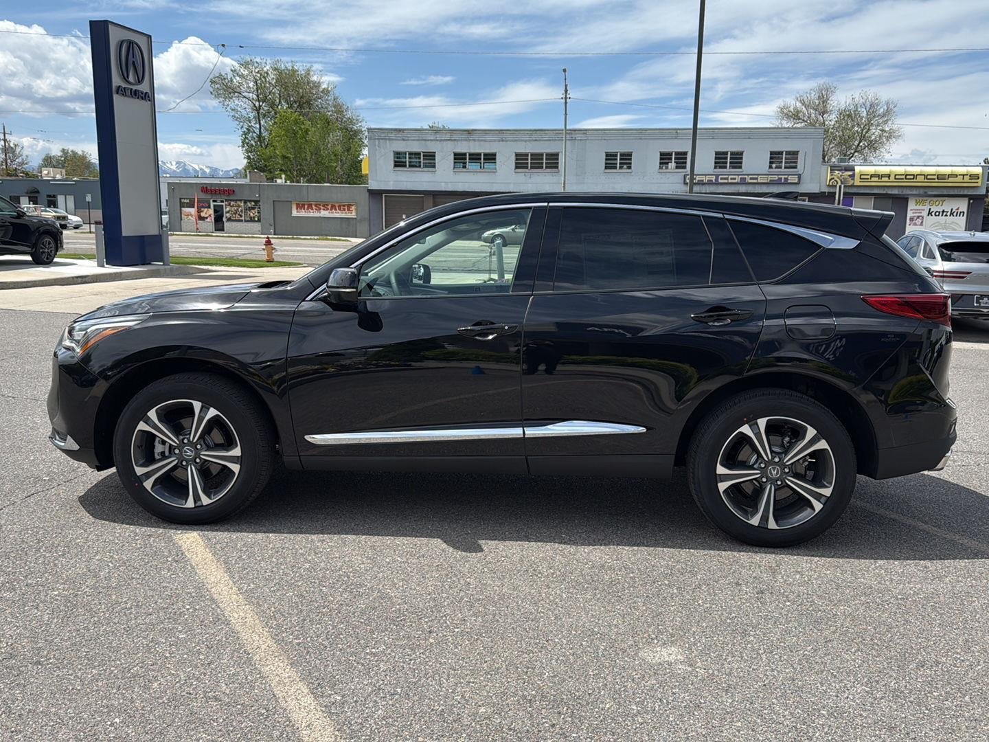 New 2026 Majestic Black Pearl Acura SH-AWD w/Tech image 4