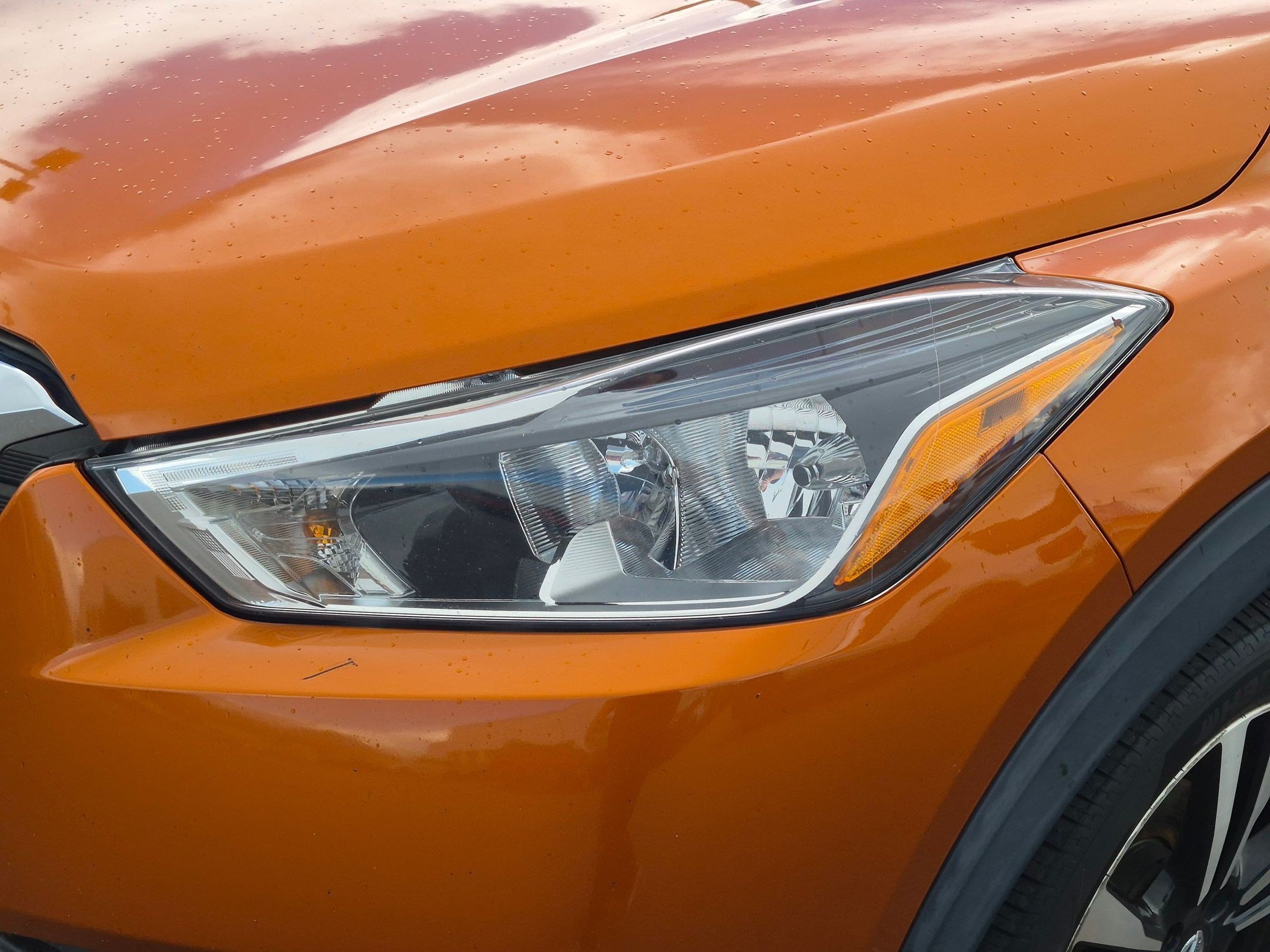 Used 2019 Monarch Orange/Super Black Nissan SV image 10