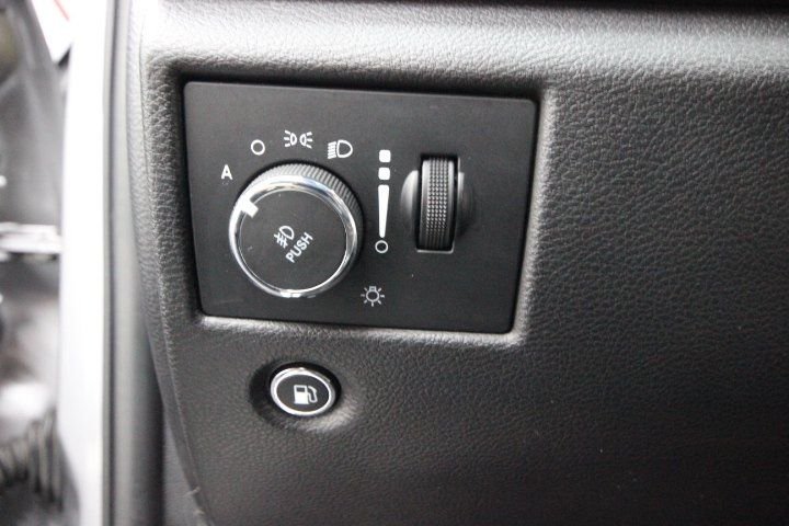 Used 2020 Silver Jeep Limited image 16