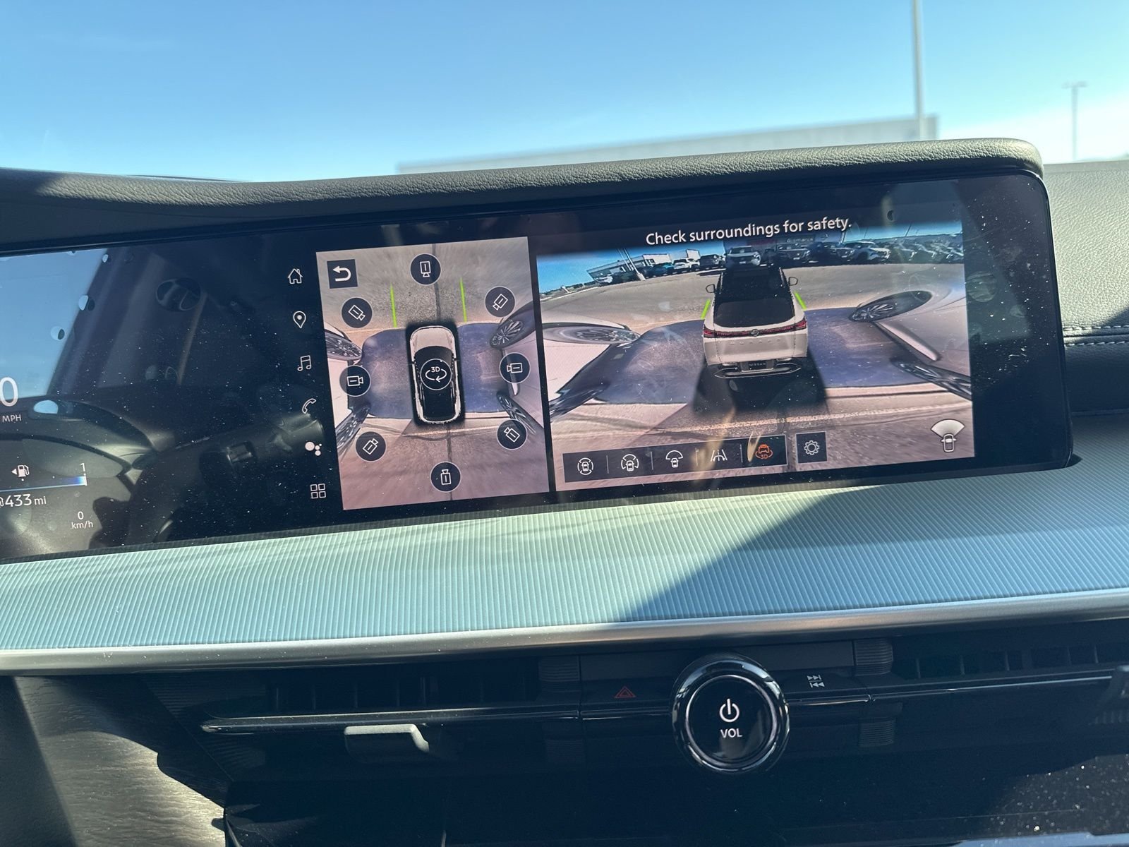New 2026 Gray Nissan Platinum image 58