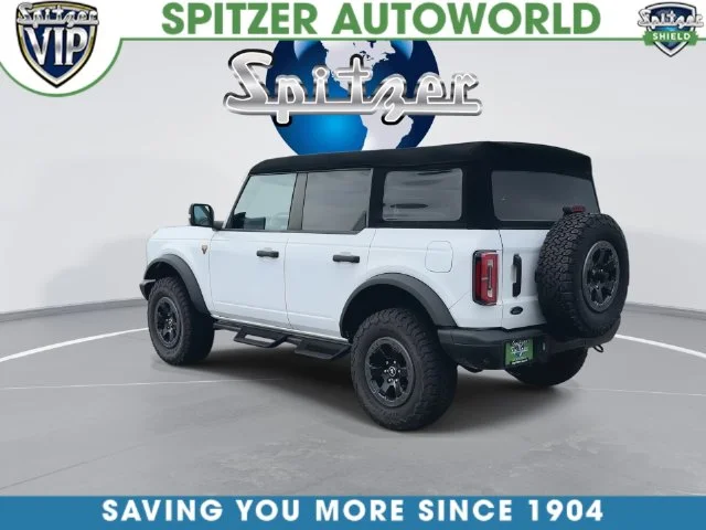 Used 2023 White Ford Badlands image 12