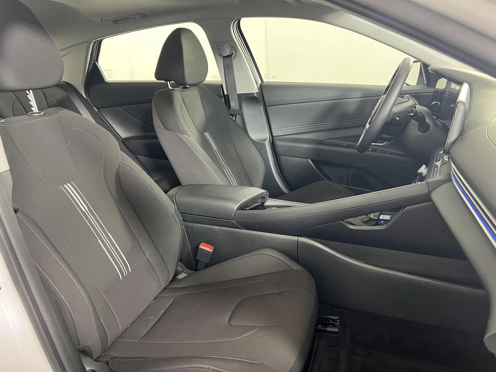 Used 2024 Serenity White Hyundai SEL image 24