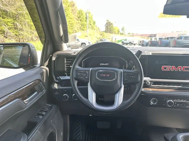 Used 2023 Red GMC Elevation image 14