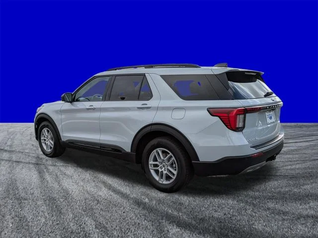 New 2026 Space White Metallic Ford Active image 6