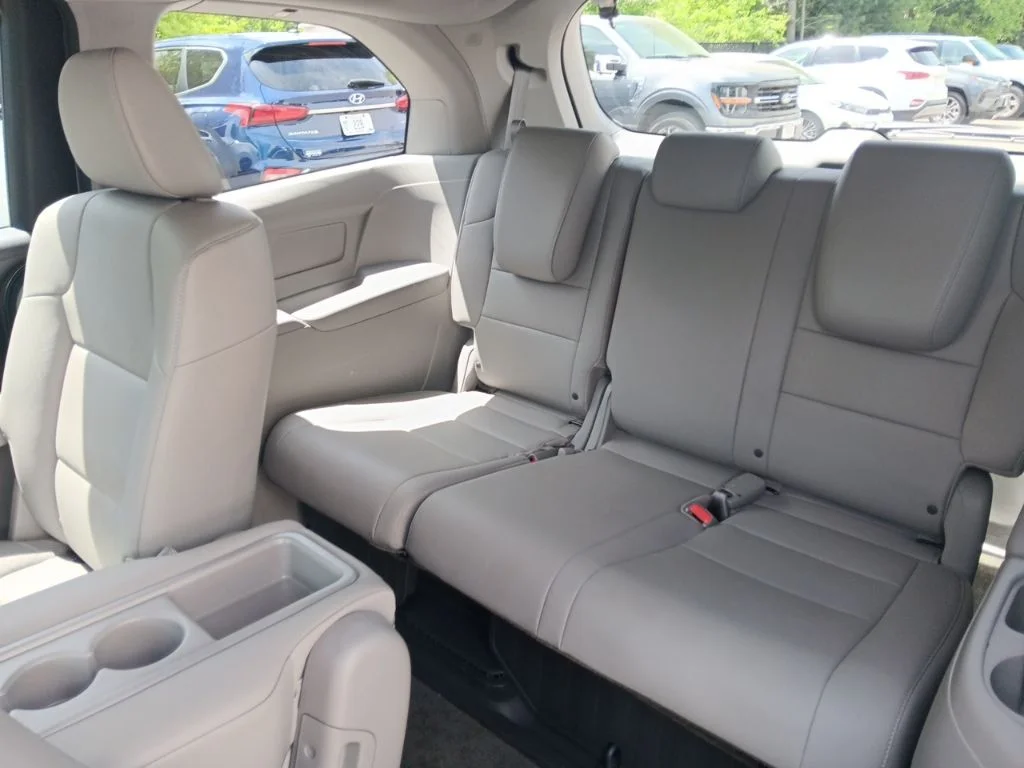 Used 2016 Modern Steel Metallic Honda EX-L image 35
