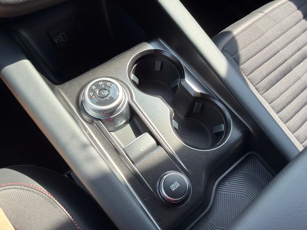 2026 Ford Explorer ST-Line - Photo 37