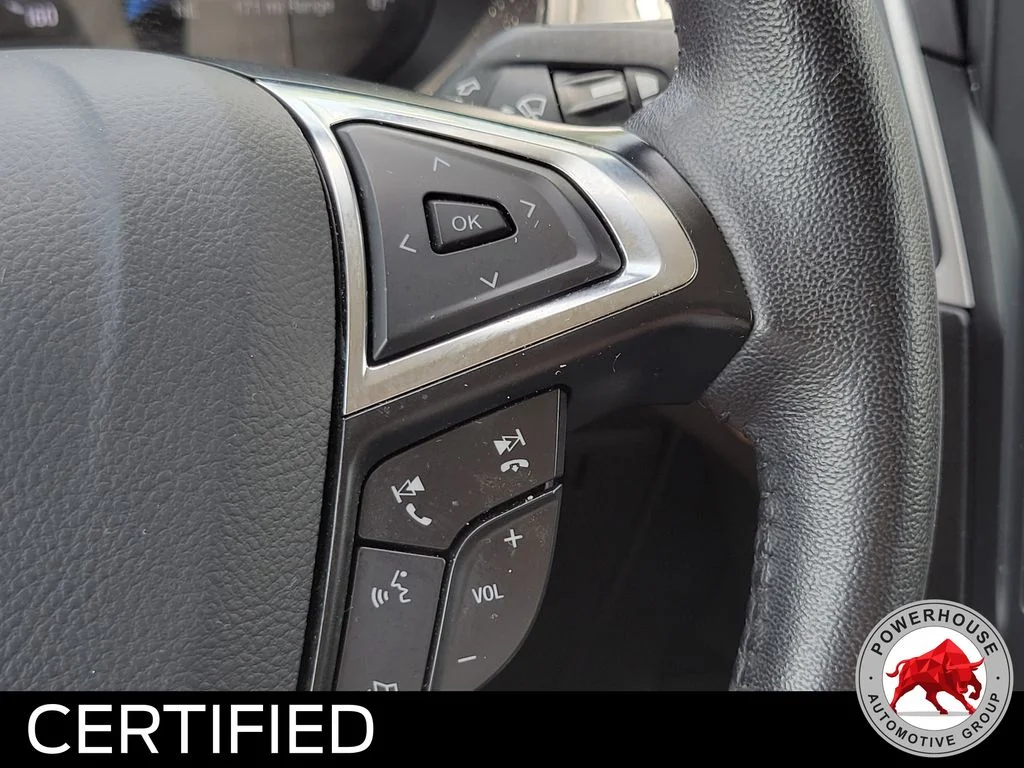 Used 2024 Silver Ford SEL image 28