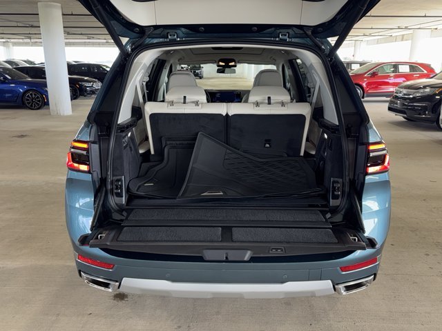 Used 2025 Blue BMW xDrive40i image 6