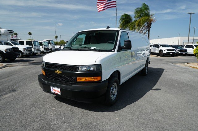 2025 Chevrolet Express 2500 Extended Work Van HD's photo