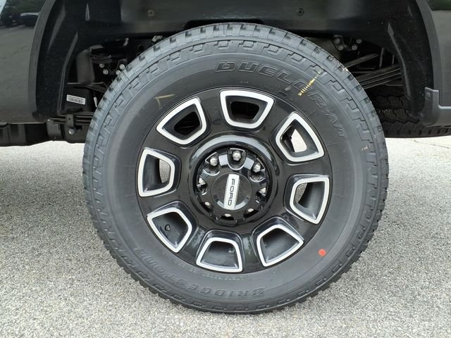New 2026 Agate Black Metallic Ford F-250® Platinum® image 8