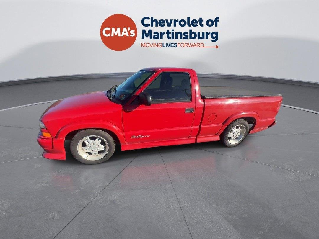 Used 2000 Victory Red Chevrolet LS Xtreme image 2