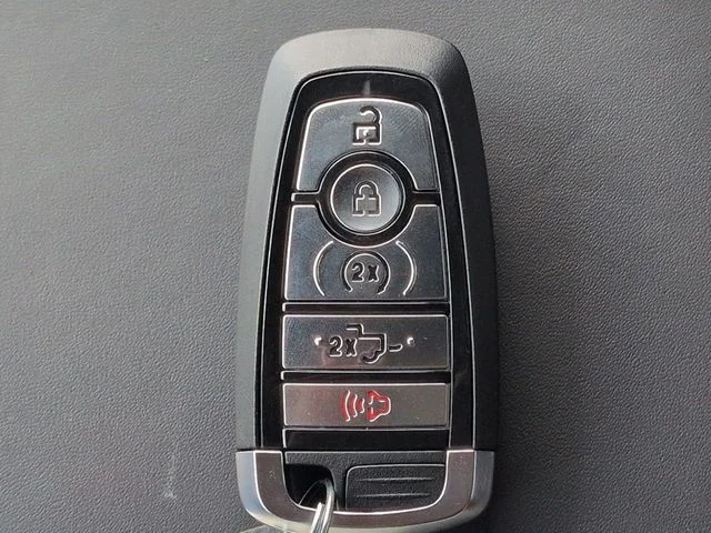 New 2026 Silver Ford Platinum image 29