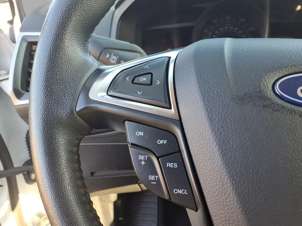 Used 2024 White Ford SEL image 26