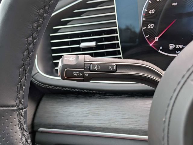 Used 2025 MANUFAKTUR Moonlight White Metallic Mercedes-Benz GLS 450 image 35