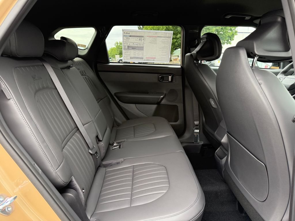 New 2027 Terrain Brown / Black Roof Kia X-Line S image 13