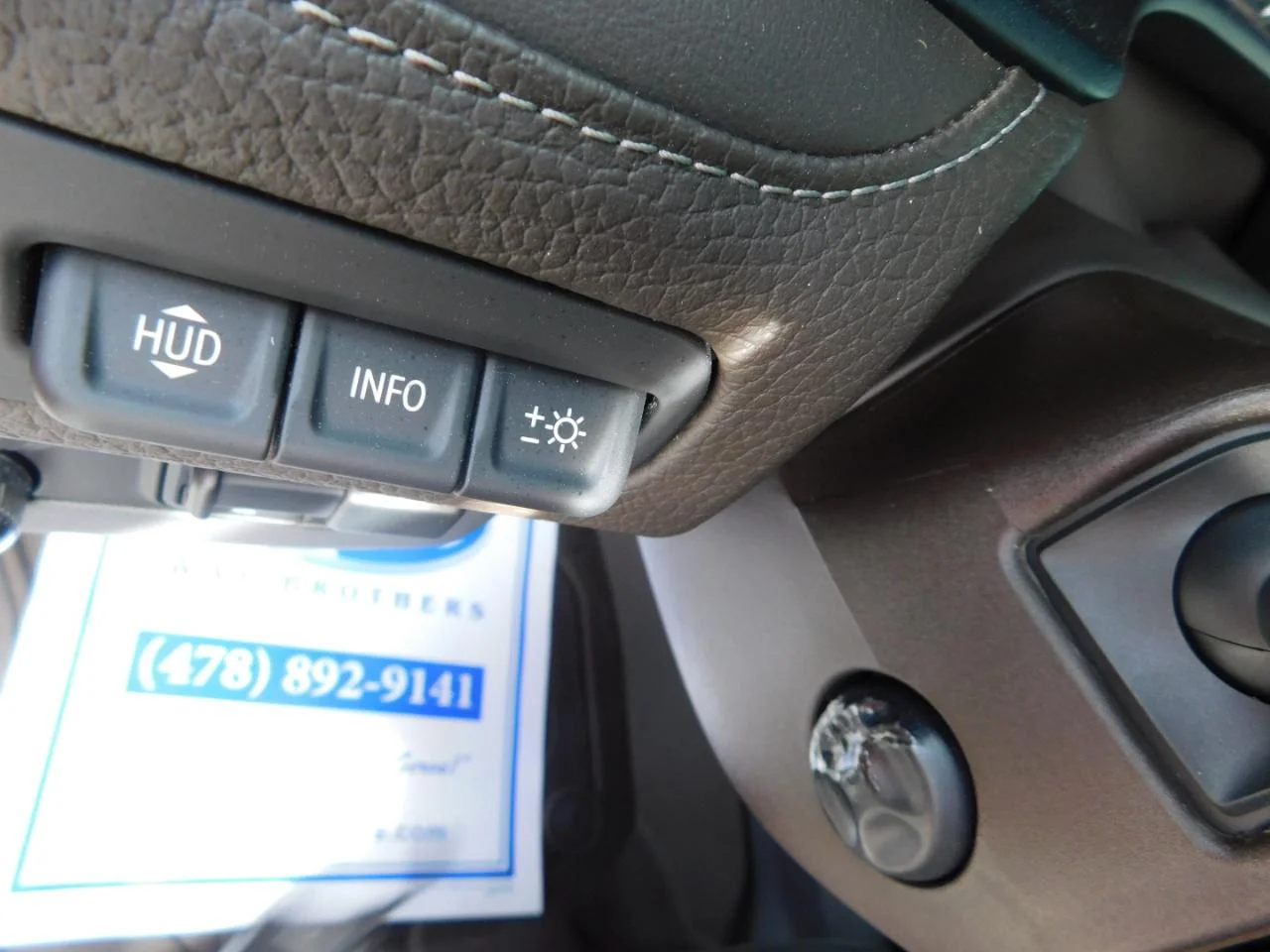Used 2021 White GMC 4WD 4dr Denali image 42