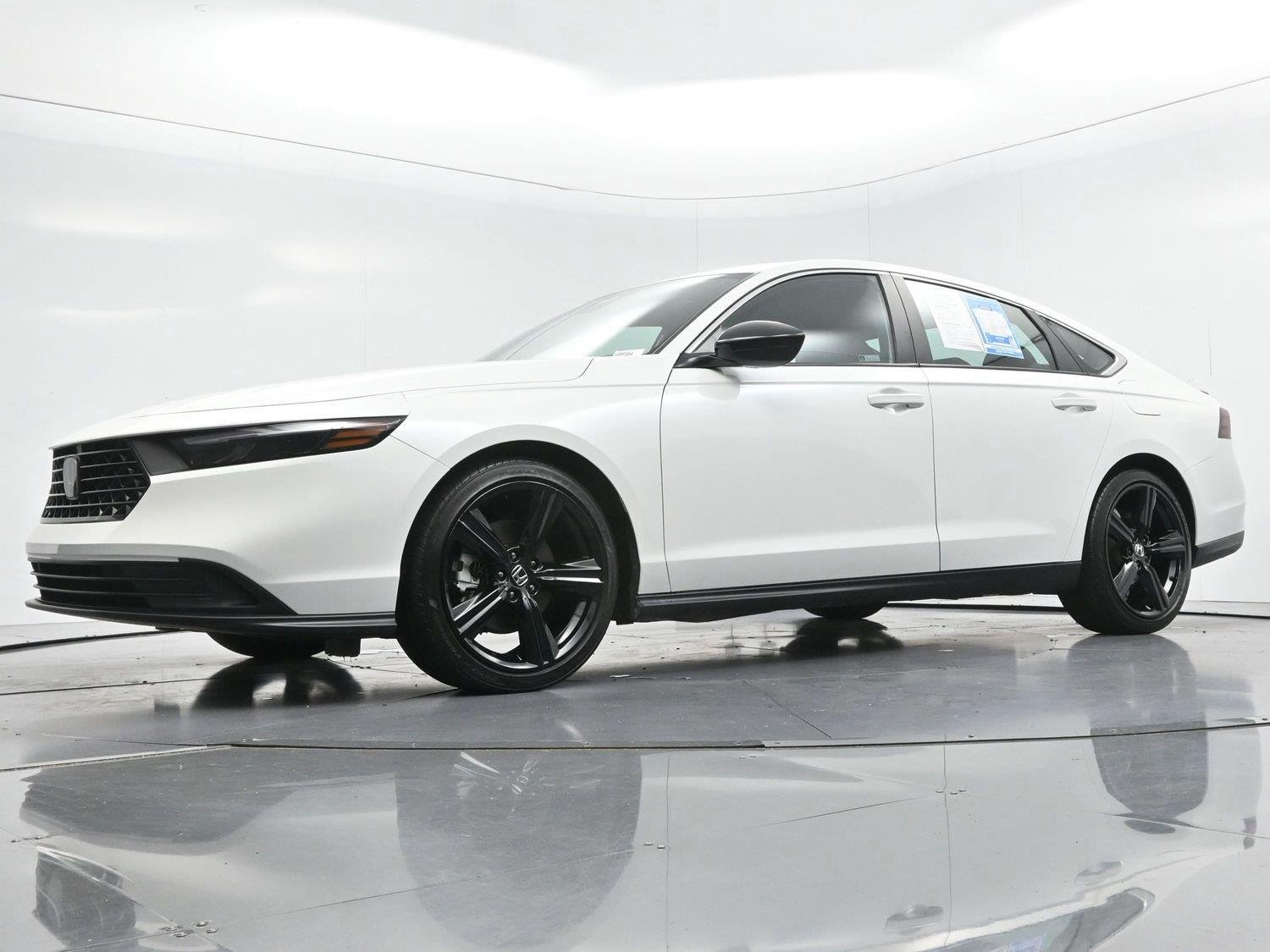 Used 2024 Platinum White Pearl Honda Sport image 51