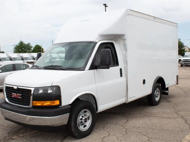 2025 GMC Savana 3500 Work Van