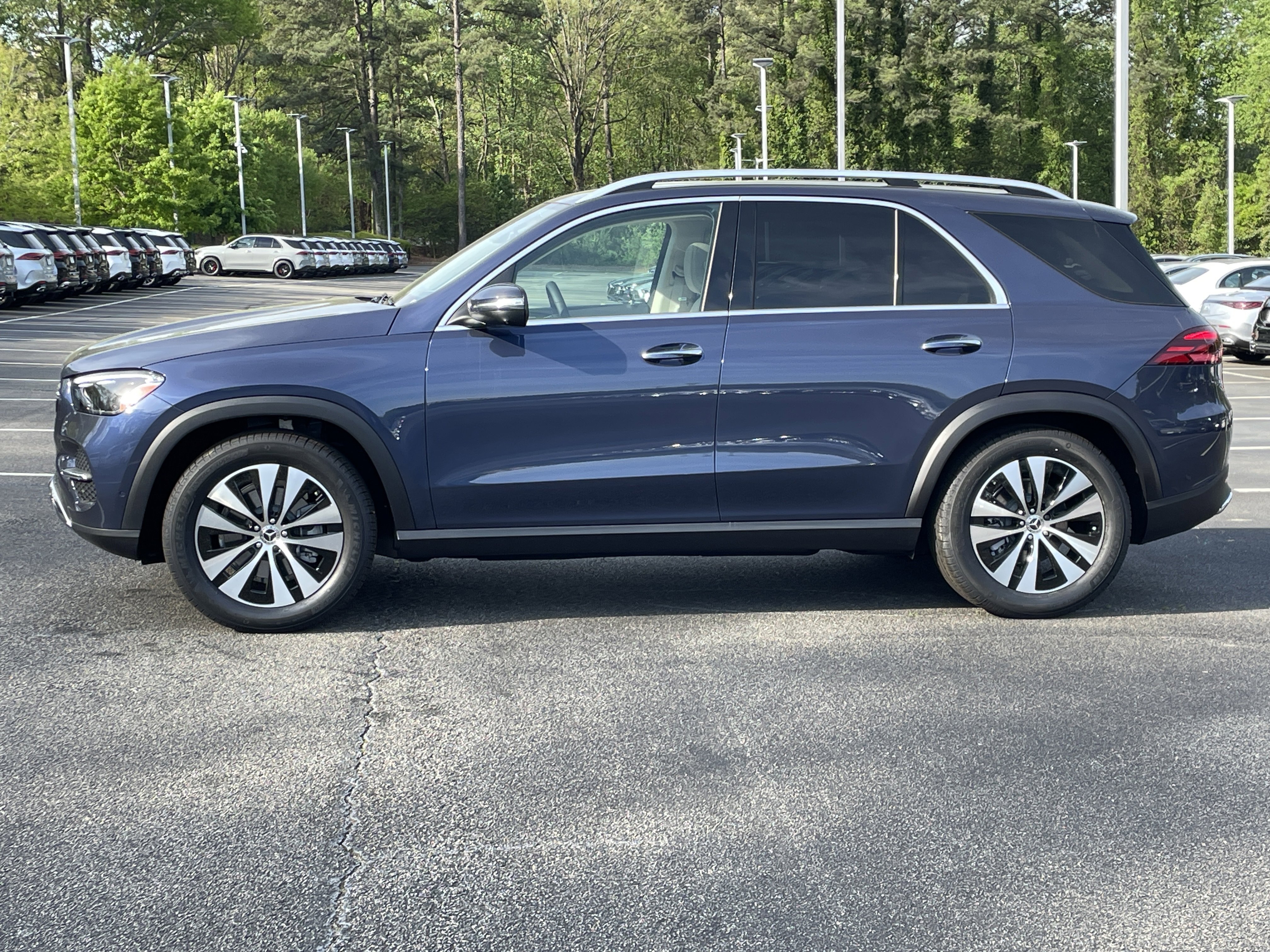 New 2026 Twilight Blue Metallic Mercedes-Benz GLE 350 4MATIC® SUV image 12