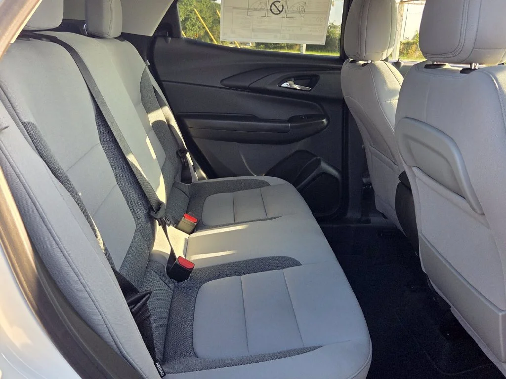New 2026 Summit White Chevrolet LT image 39