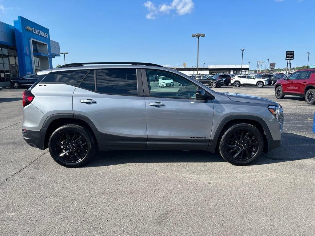 Used 2023 STERLING METALLIC GMC SLE image 2